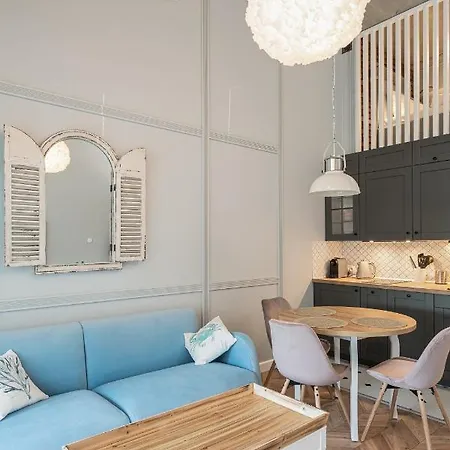 Rentplanet - Zarembowicza Apartmán *