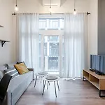 Rentplanet - Zarembowicza Lägenhet