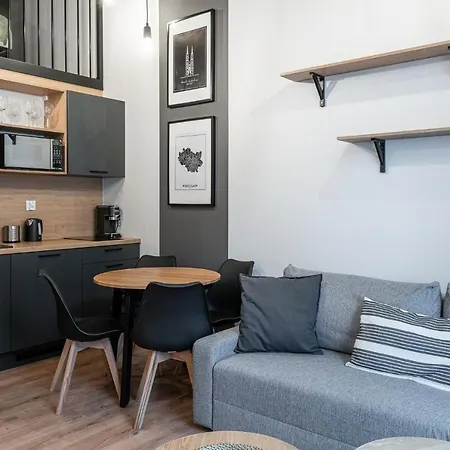 Apartament Rentplanet - Zarembowicza *