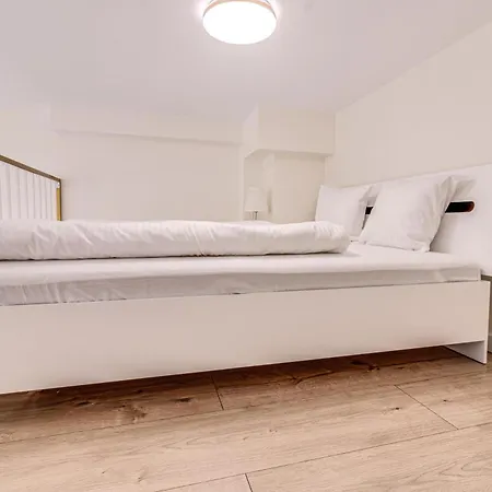 Rentplanet - Zarembowicza *