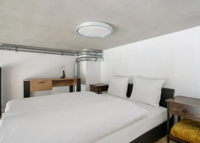 Rentplanet - Zarembowicza Apartment Breslau